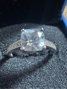 925 Sterling Silver Ring Engagement Style
CZ Cushion Cut 4 Prong Size 8